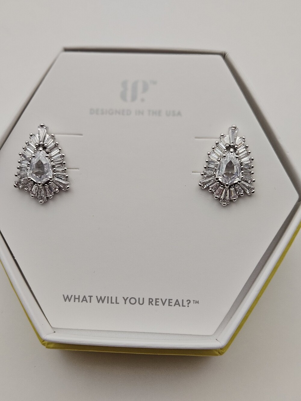 Bomb Party ER82687 "A Tide Pulled Heart" Diamond Cubic Zirconia Earrings